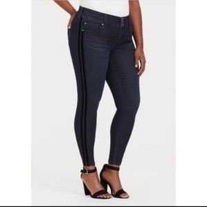 Torrid Tuxedo Striped Jegging 16s